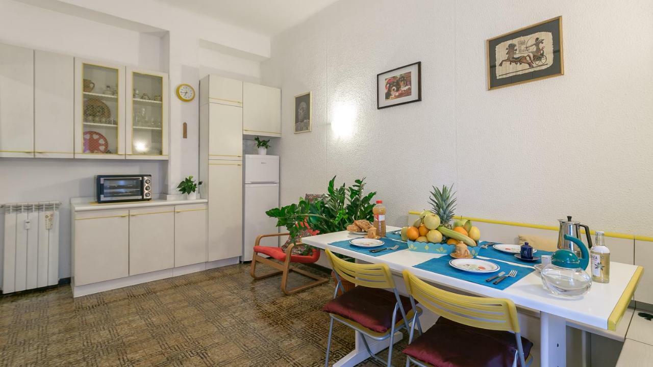 Titty House - Crocetta Appartement Milaan Buitenkant foto